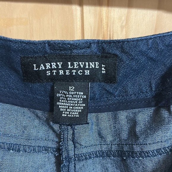 Larry Levine Stretch Women's Denim Blue Shorts - Picture 4 of 5